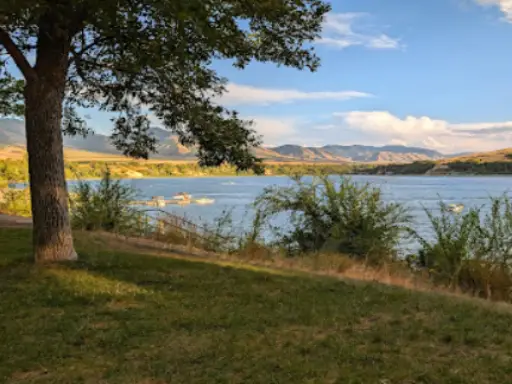 A calm lakeside spot showing the perfect place for a Rhino Rooter plumber to relax after fixing pipes in The Wasatch Front.