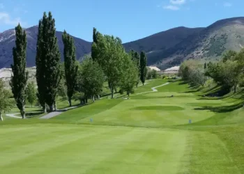 Rhino Rooter: A golf course looks fresh and well cared for, showing the benefits of proper maintenance.